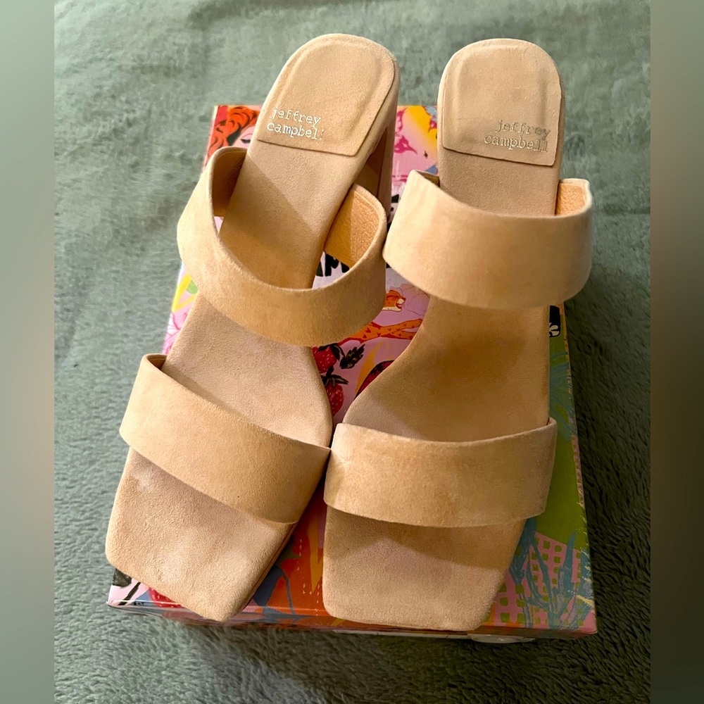 Brand New Jeffrey Campbell Danity Tan Minimalist Sandals Nordstroms size 8.5
